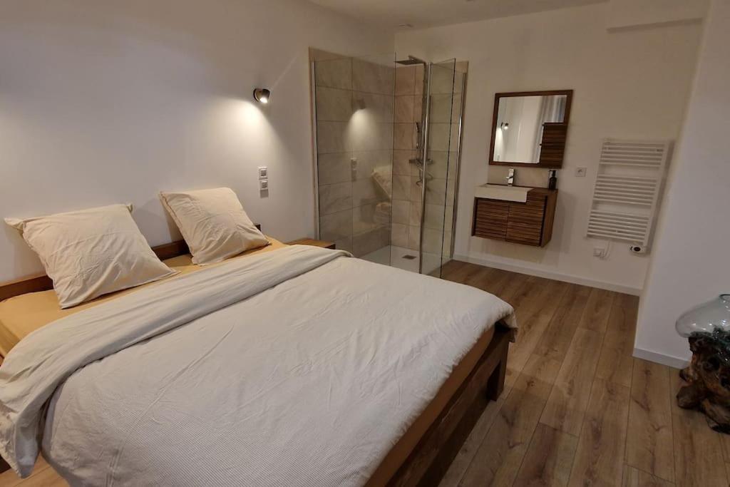 Gite Les Bruyeres Janville  Экстерьер фото