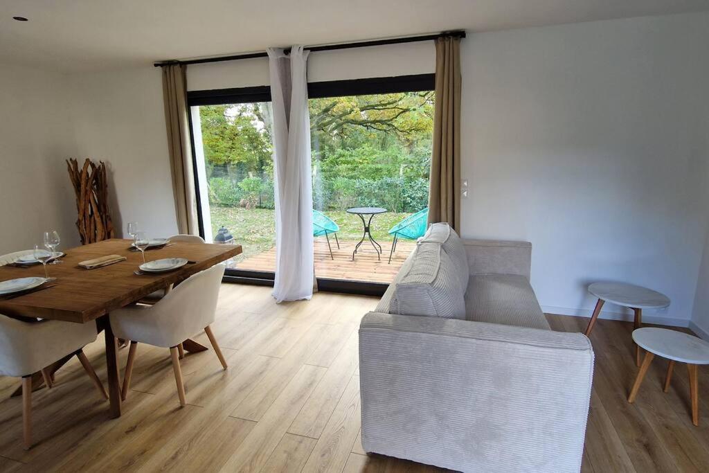 Gite Les Bruyeres Janville  Экстерьер фото